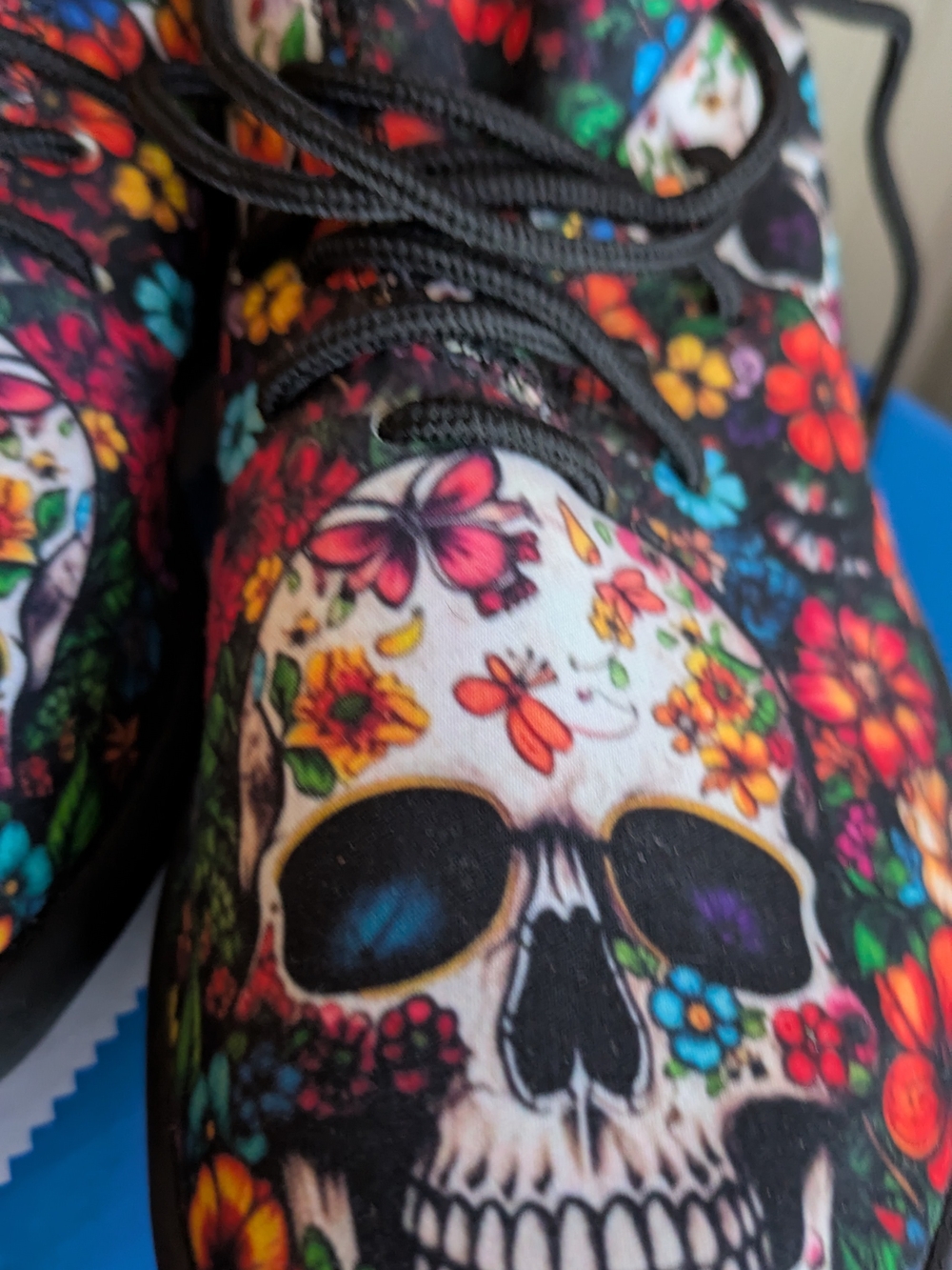 Sneakers Floral Sugar Skull Lace-Up Shoes - Slip on Sneakers